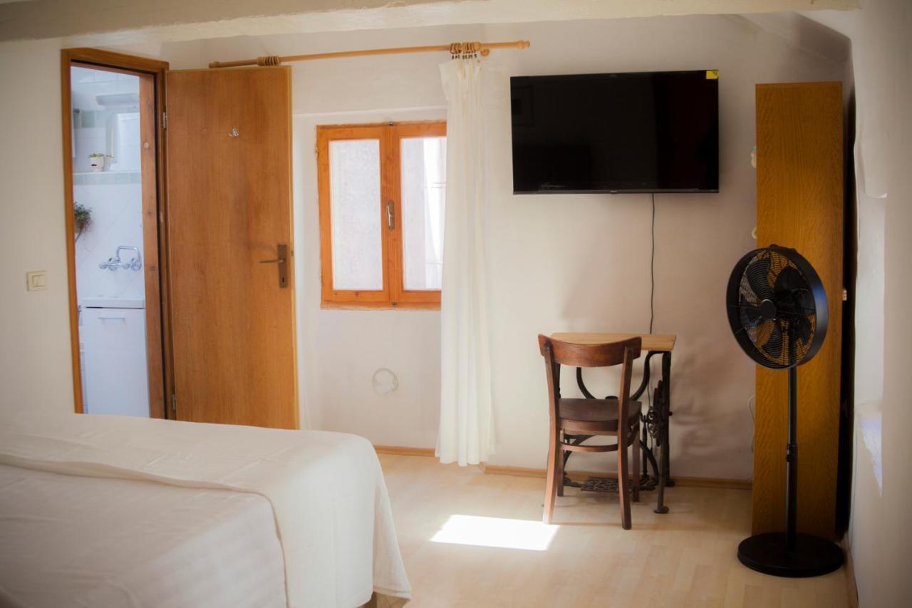 Amarilis Rooms Groznjan Luaran gambar